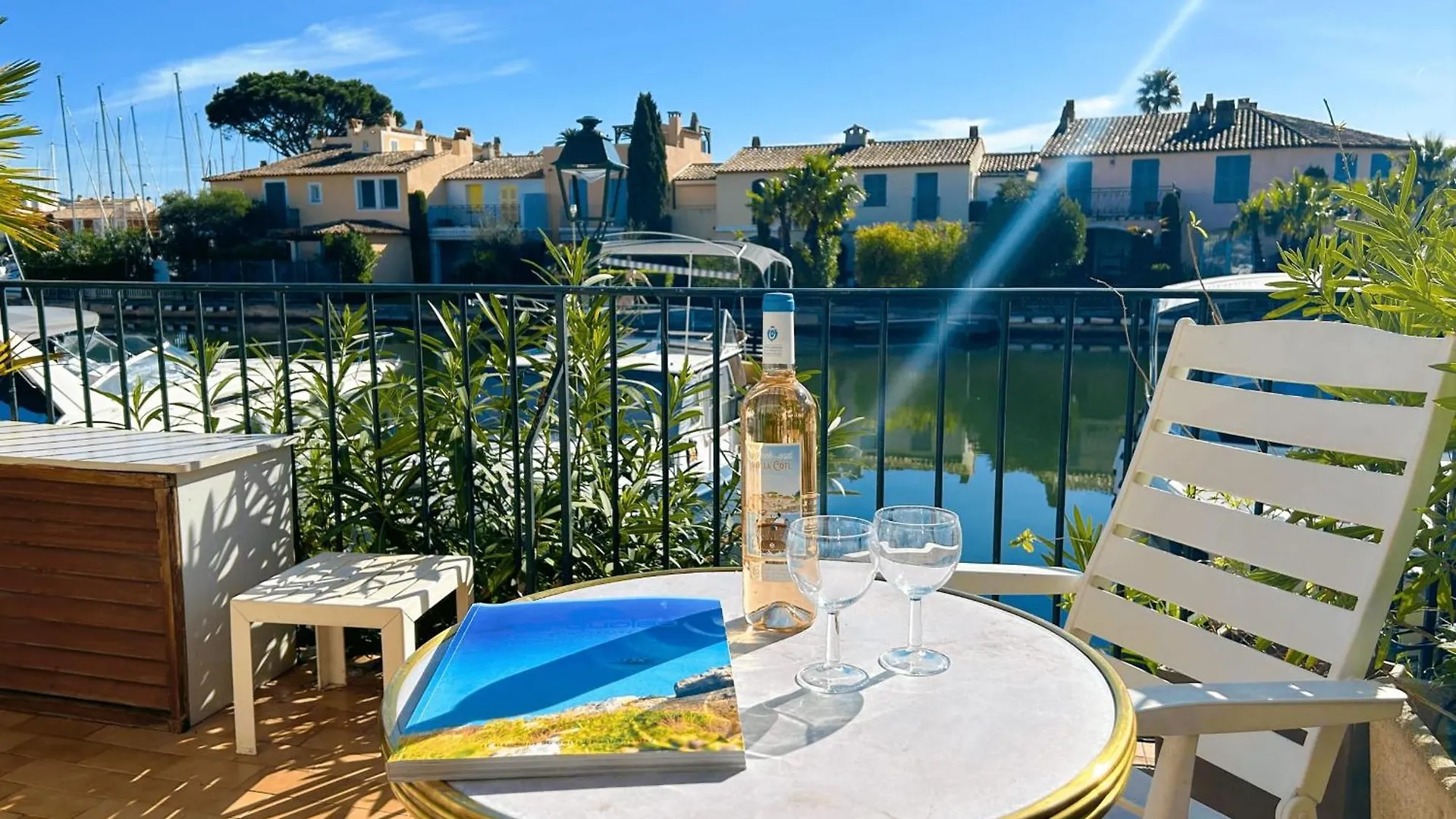 Renovated Duplex Apartment With Ac And 2 Terraces Grimaud France