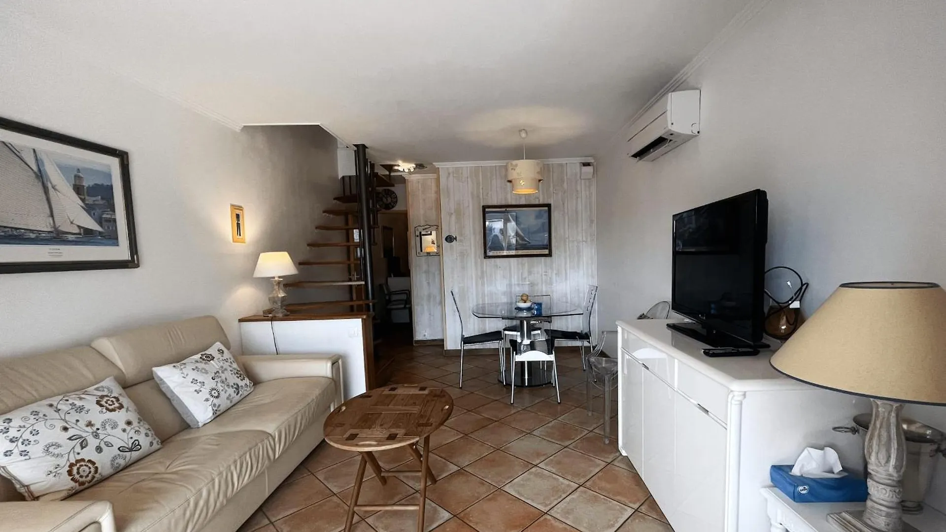 Renovated Duplex Apartment With Ac And 2 Terraces Grimaud 0*,  France